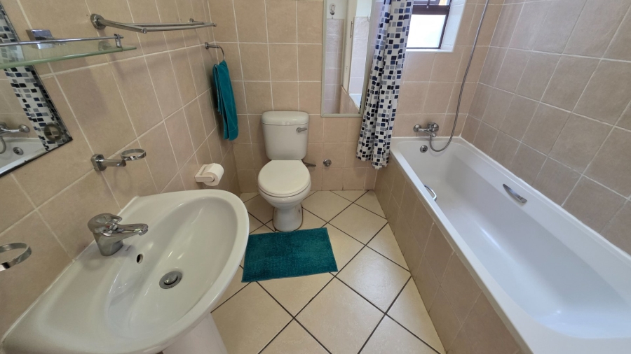 2 Bedroom Property for Sale in Hartenbos Central Western Cape